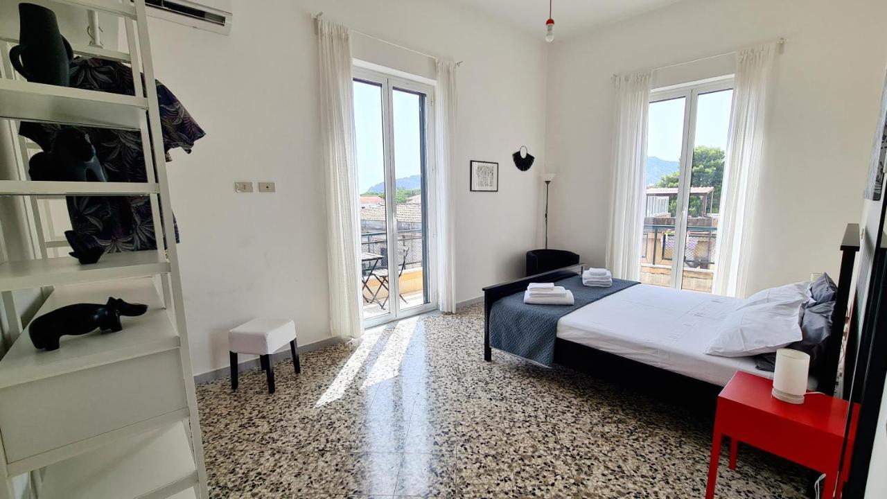 Arima Mondello Apartment Buitenkant foto