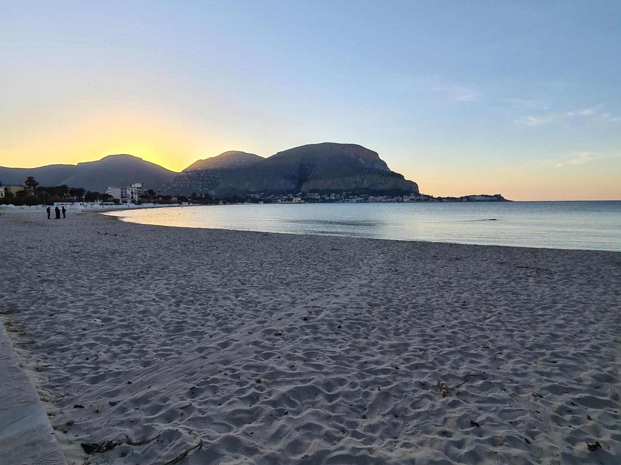 Arima Mondello Apartment Buitenkant foto